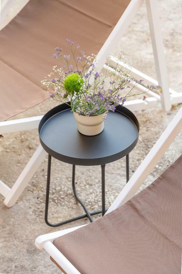 Bright & Spacious With Orange Tree Patio, By Timecooler Lisboa Exteriér fotografie